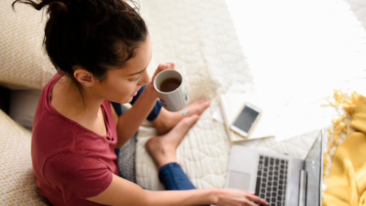 5 tips to avoid work-from-home injuries